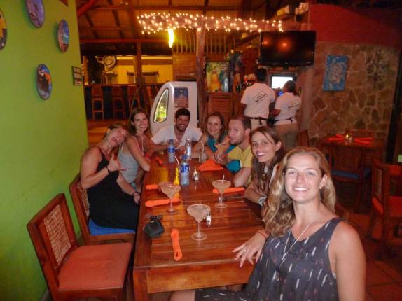 Jantando com amigos em San Juan del Sur, na Nicarágua